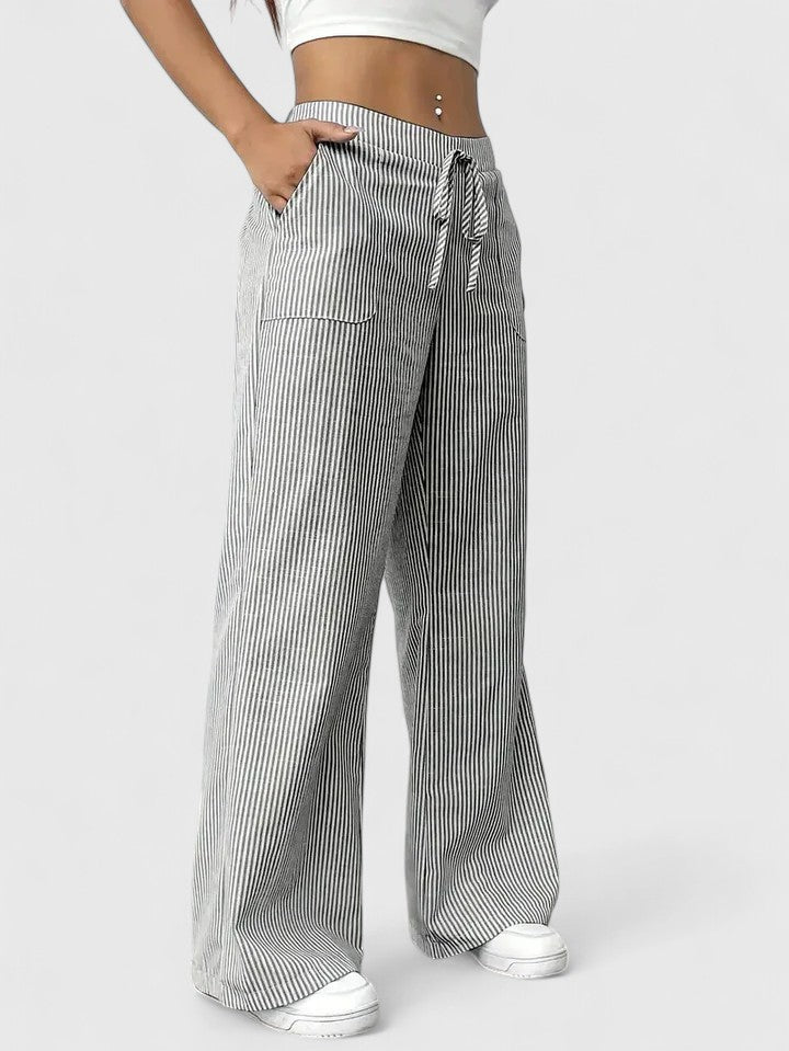 MELANIE - WEITE HOSE MIT DETAILS