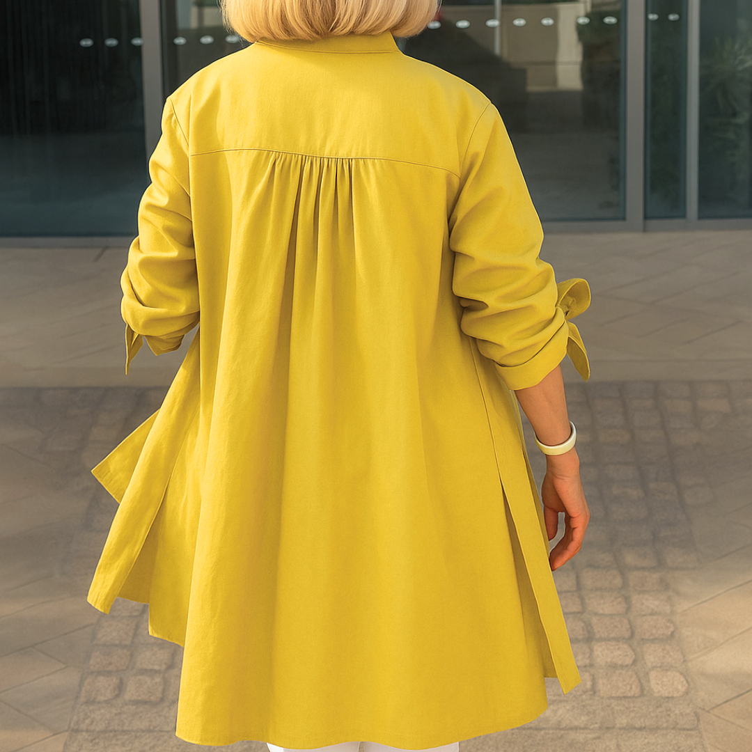 LOUISE – EINFARBIGE HEMDBLUSE MIT SCHLEIFÄRMELN
