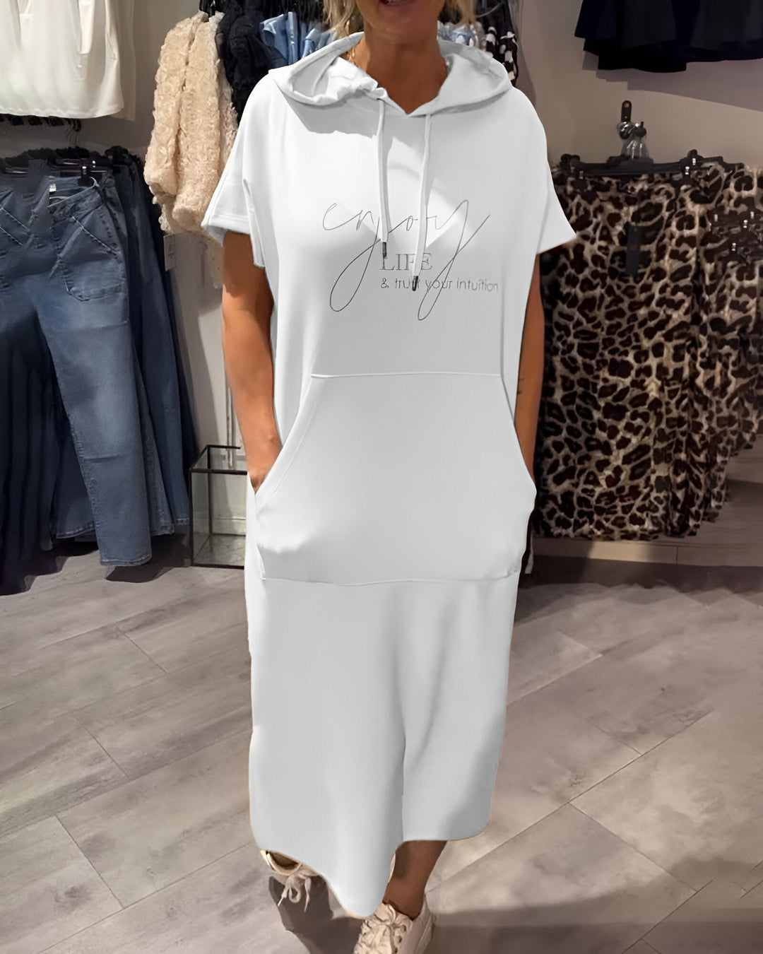 SASKIA – HOODIEKLEID