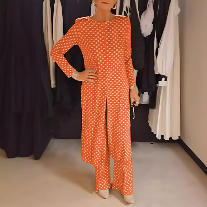 TRUDY – ZWEITEILIGES SET MIT FRÖHLICHEN PUNKTEN