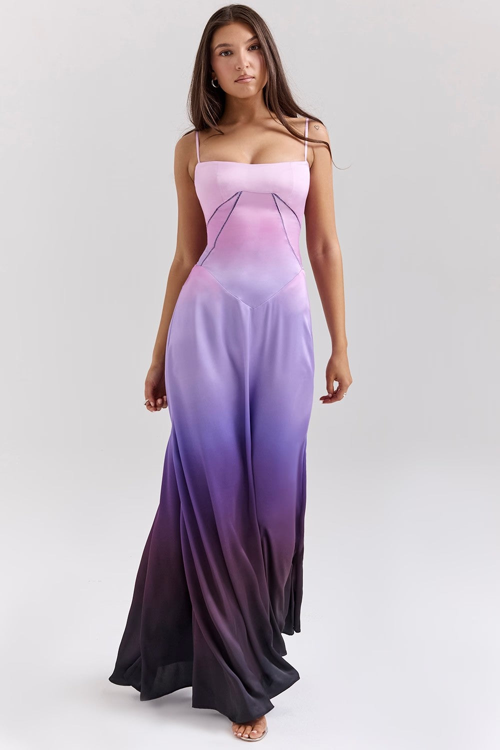 Damen Abendkleid Slim Fit mit Spaghettiträgern und Offenem Rücken – Maxi