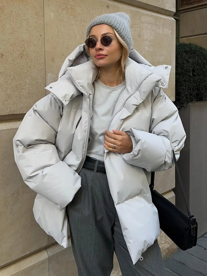 Damen Oversized Daunenjacke - Kapuze und Reißverschluss