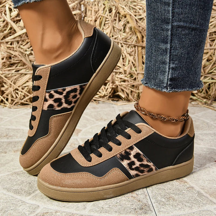 Damen Sneakers mit Leopardenmuster - Schnürung