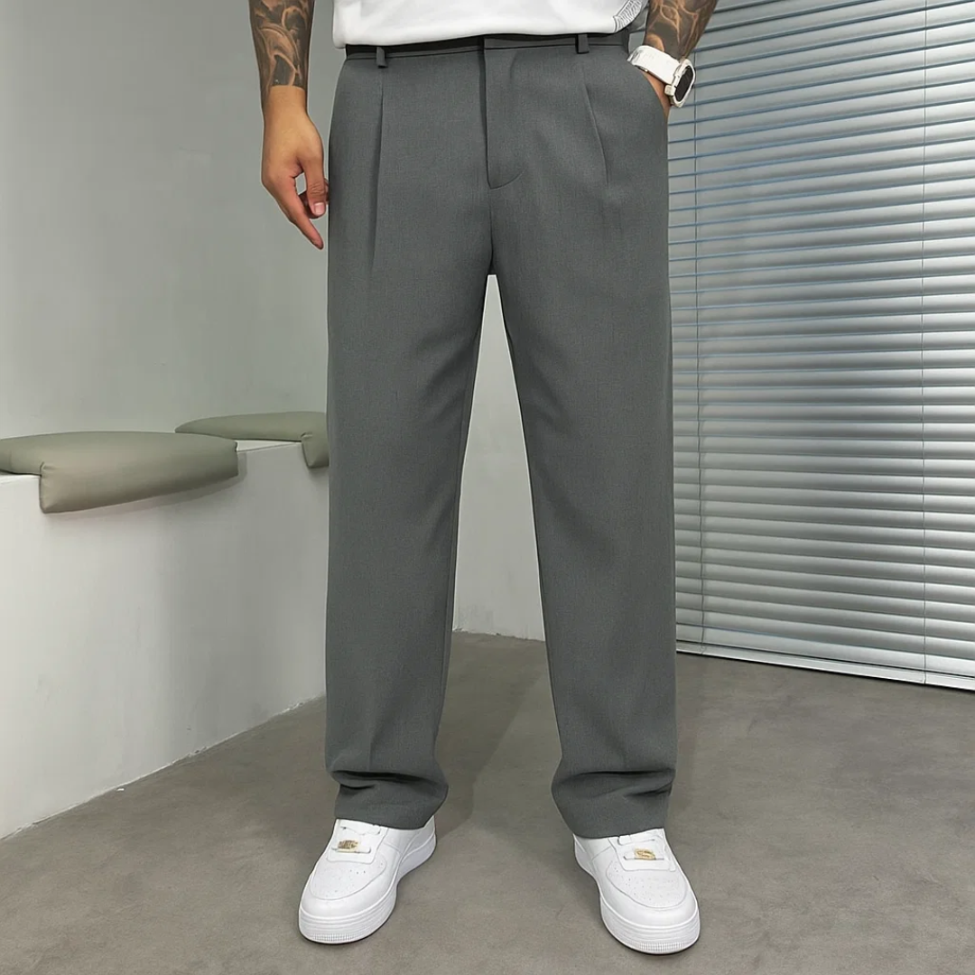 Herrenhose mit Falten und weitem Bein - Baggy