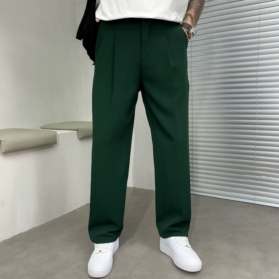 Herrenhose mit Falten und weitem Bein - Baggy