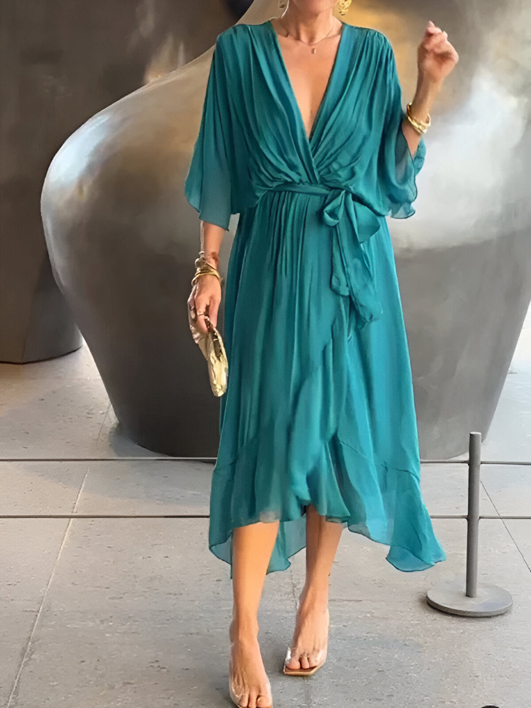 MONIQUE - KLEID MIT V-AUSSCHNITT